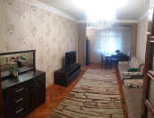 İcarəyə verilir 3 otaqlı 85 m2 köhnə tikili Gənclik m.