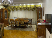 Satılır 3 otaqlı 178 m2 yeni tikili Nizami m.