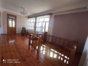 Satılır 7 otaqlı 500 m2 bağ evi Qaraçuxur