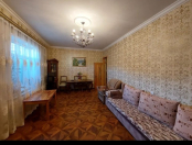 Satılır 9 otaqlı 290 m2 həyət evi Y.Ramana