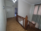 Satılır 6 otaqlı 176 m2 həyət evi Elit ticarət mərkəzi