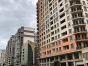 Satılır 4 otaqlı 209 m2 yeni tikili Koala parkı