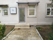 Satılır 4 otaqlı 92 m2 ofis Badamdar