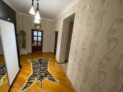 Satılır 4 otaqlı 144 m2 yeni tikili Əhmədli m.