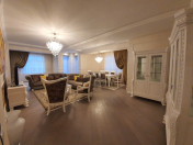 İcarəyə verilir 3 otaqlı 170 m2 yeni tikili Azərbaycan Dillər Universiteti