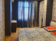 Satılır 3 otaqlı 136 m2 yeni tikili Nizami m.