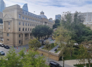İcarəyə verilir 2 otaqlı 80 m2 köhnə tikili İçəri Şəhər m.