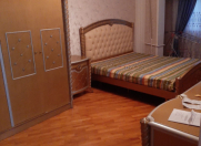 İcarəyə verilir 3 otaqlı 93 m2 köhnə tikili 6 mkr