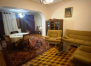 İcarəyə verilir 2 otaqlı 60 m2 köhnə tikili İçəri Şəhər m.