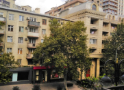 İcarəyə verilir 3 otaqlı 70 m2 köhnə tikili Dövlət Statistika Komitəsi