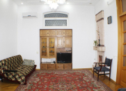 Satılır 3 otaqlı 90 m2 köhnə tikili Sahil m.