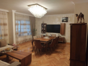 Satılır 5 otaqlı 115 m2 köhnə tikili 9 mkr