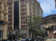 Satılır 3 otaqlı 150 m2 yeni tikili Axundov bağı