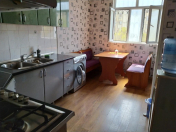 İcarəyə verilir 3 otaqlı 86 m2 köhnə tikili Azərbaycan kinoteatrı