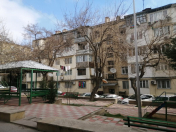 Satılır 2 otaqlı 48 m2 köhnə tikili Elmlər Akademiyası m.