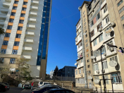 Satılır 3 otaqlı 88 m2 köhnə tikili Nizami m.