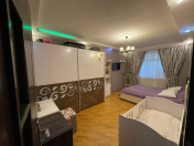 Satılır 3 otaqlı 85 m2 köhnə tikili Həzi Aslanov m.