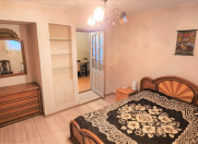 İcarəyə verilir 3 otaqlı 100 m2 köhnə tikili İçəri Şəhər m.