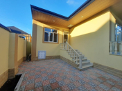 Satılır 3 otaqlı 100 m2 həyət evi 28 Mall