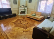 Satılır 4 otaqlı 120 m2 köhnə tikili Elmlər Akademiyası m.