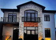 İcarəyə verilir 6 otaqlı 300 m2 villa Şəki