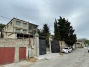 Satılır 15 otaqlı 700 m2 həyət evi Qaraçuxur