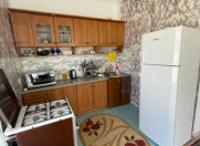 Satılır 2 otaqlı 55 m2 köhnə tikili Səbail r.