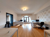 İcarəyə verilir 4 otaqlı 180 m2 ofis 28 May m.