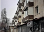 Satılır 4 otaqlı 100 m2 köhnə tikili Nizami m.