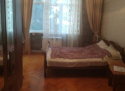 Satılır 3 otaqlı 70 m2 köhnə tikili 4 mkr