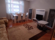 Satılır 4 otaqlı 100 m2 köhnə tikili Naxçıvan