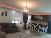 Satılır 5 otaqlı 200 m2 həyət evi Bakıxanov