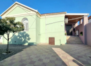 Satılır 3 otaqlı 300 m2 həyət evi Mərdəkan