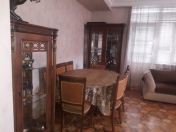 İcarəyə verilir 4 otaqlı 170 m2 yeni tikili Dövlət Statistika Komitəsi