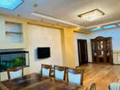 İcarəyə verilir 3 otaqlı 142 m2 yeni tikili 1 mkr