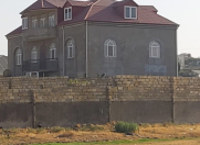 Satılır 11 otaqlı 483 m2 villa Sulutəpə