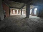 Satılır 2 otaqlı 1350 m2 obyekt Gənclik m.