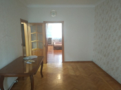 Satılır 3 otaqlı 70 m2 köhnə tikili 4 mkr