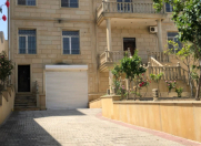 Satılır 7 otaqlı 378 m2 villa 6 mkr