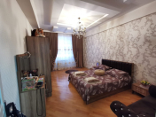 Satılır 2 otaqlı 72 m2 yeni tikili Əhmədli m.