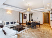 Satılır 2 otaqlı 90 m2 köhnə tikili 9 mkr