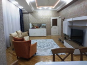 Satılır 3 otaqlı 135 m2 yeni tikili 8 km