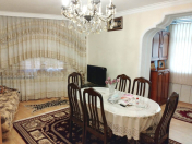 Satılır 3 otaqlı 50 m2 köhnə tikili Qara Qarayev m.