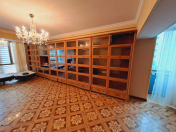 Satılır 6 otaqlı 250 m2 yeni tikili Nizami m.