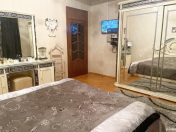 Satılır 4 otaqlı 180 m2 yeni tikili 8 mkr