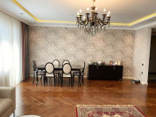 Satılır 3 otaqlı 170 m2 yeni tikili Nizami m.