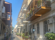 Satılır 3 otaqlı 135 m2 köhnə tikili Nizami m.