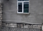 İcarəyə verilir 3 otaqlı 1.5 m2 həyət evi Aviasiya Akademiyası Universiteti