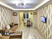 Satılır 3 otaqlı 70 m2 köhnə tikili Elmlər Akademiyası m.