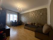 Satılır 3 otaqlı 75 m2 köhnə tikili Zərifə Əliyeva adına park